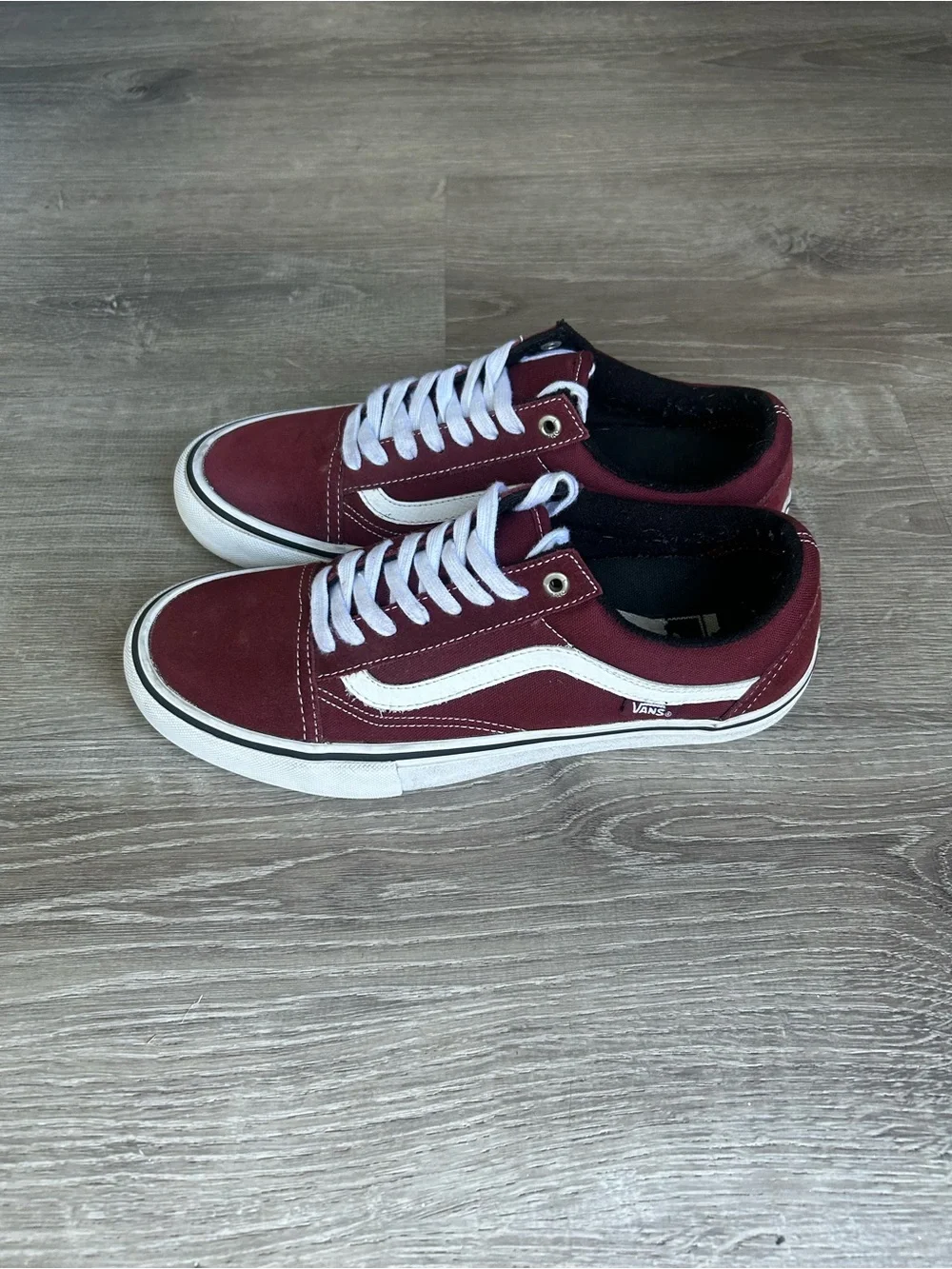 Vans Old Skool Sneakers in Burgundy and White